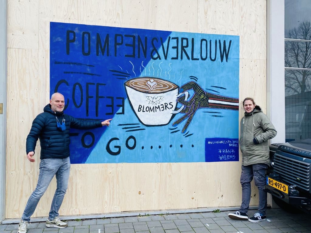 POMPEN EN VERLOUW - COFFEE TO GO - BLOMMERS tafel Spark - Frank Willems